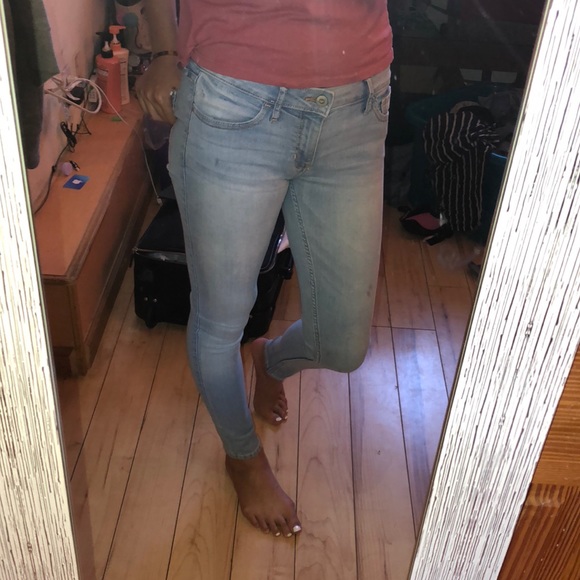 hollister light washed jeans - Picture 1 of 2